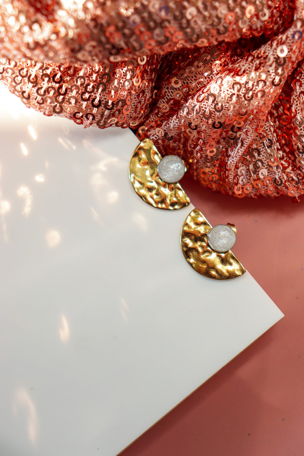 Boucles d'oreilles Anka blanc nacré