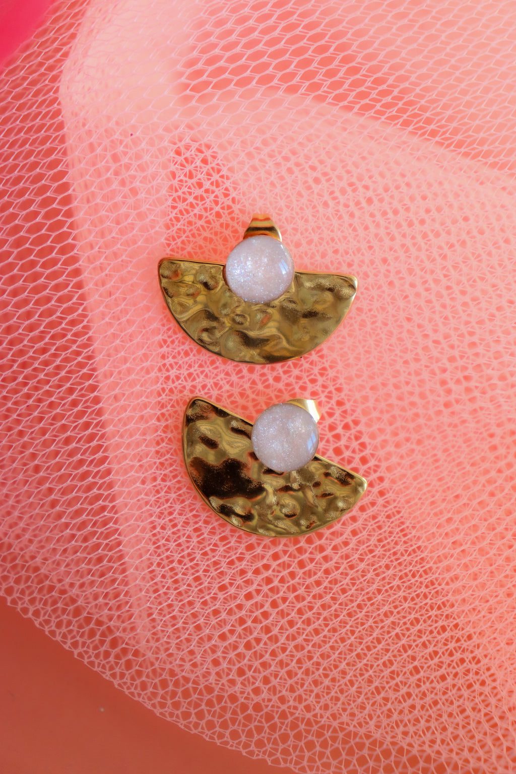 Boucles d'oreilles Anka blanc nacré