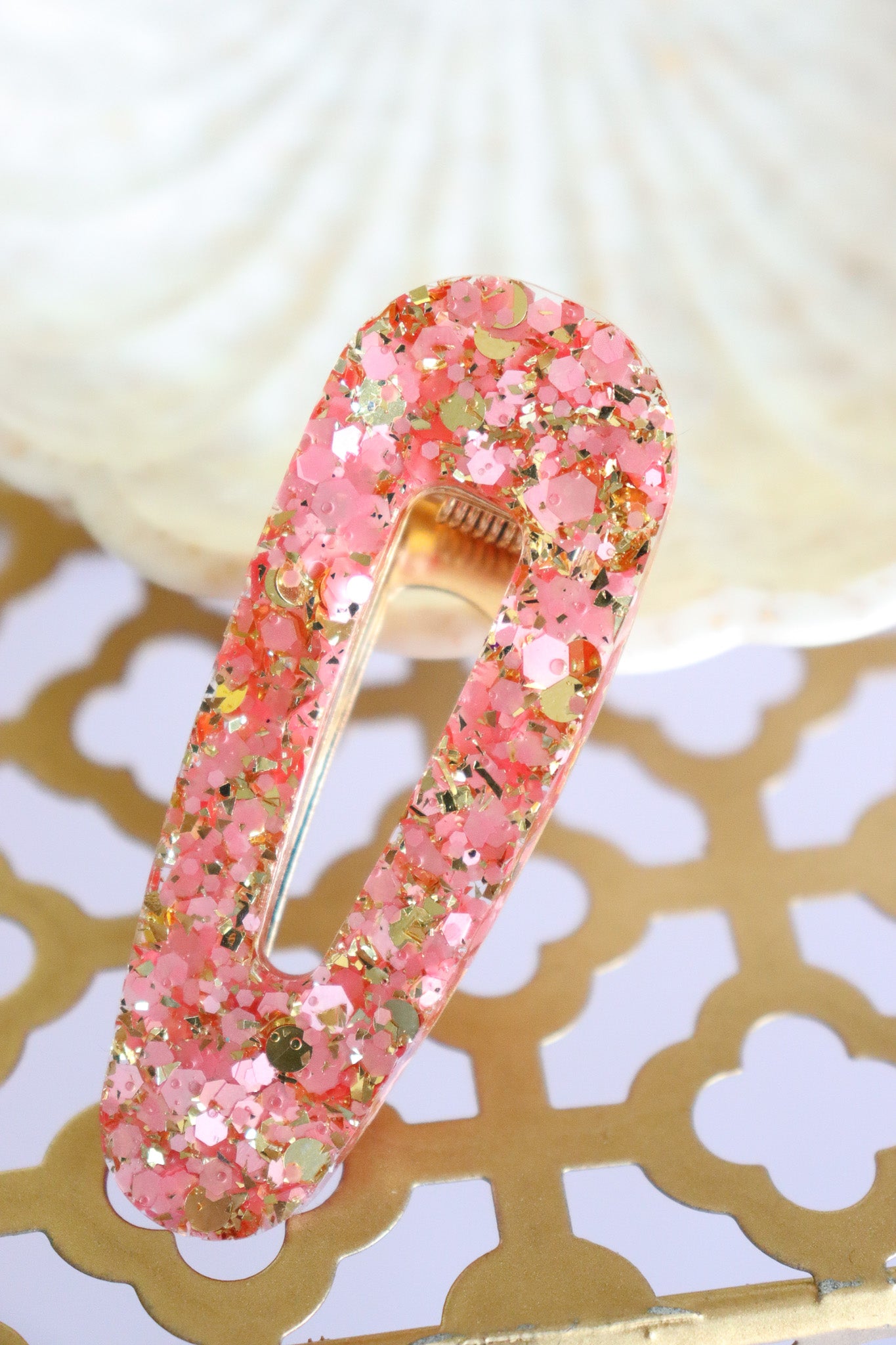 Barrette Paillettes roses et or