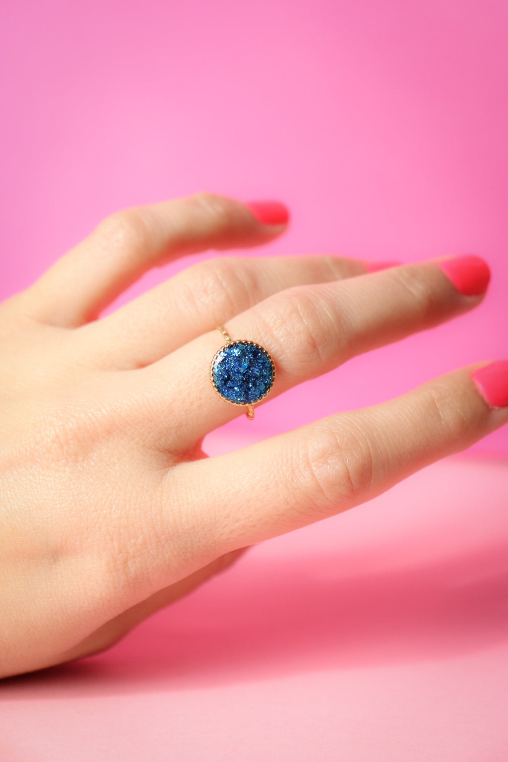 Bague ronde S paillettes bleues