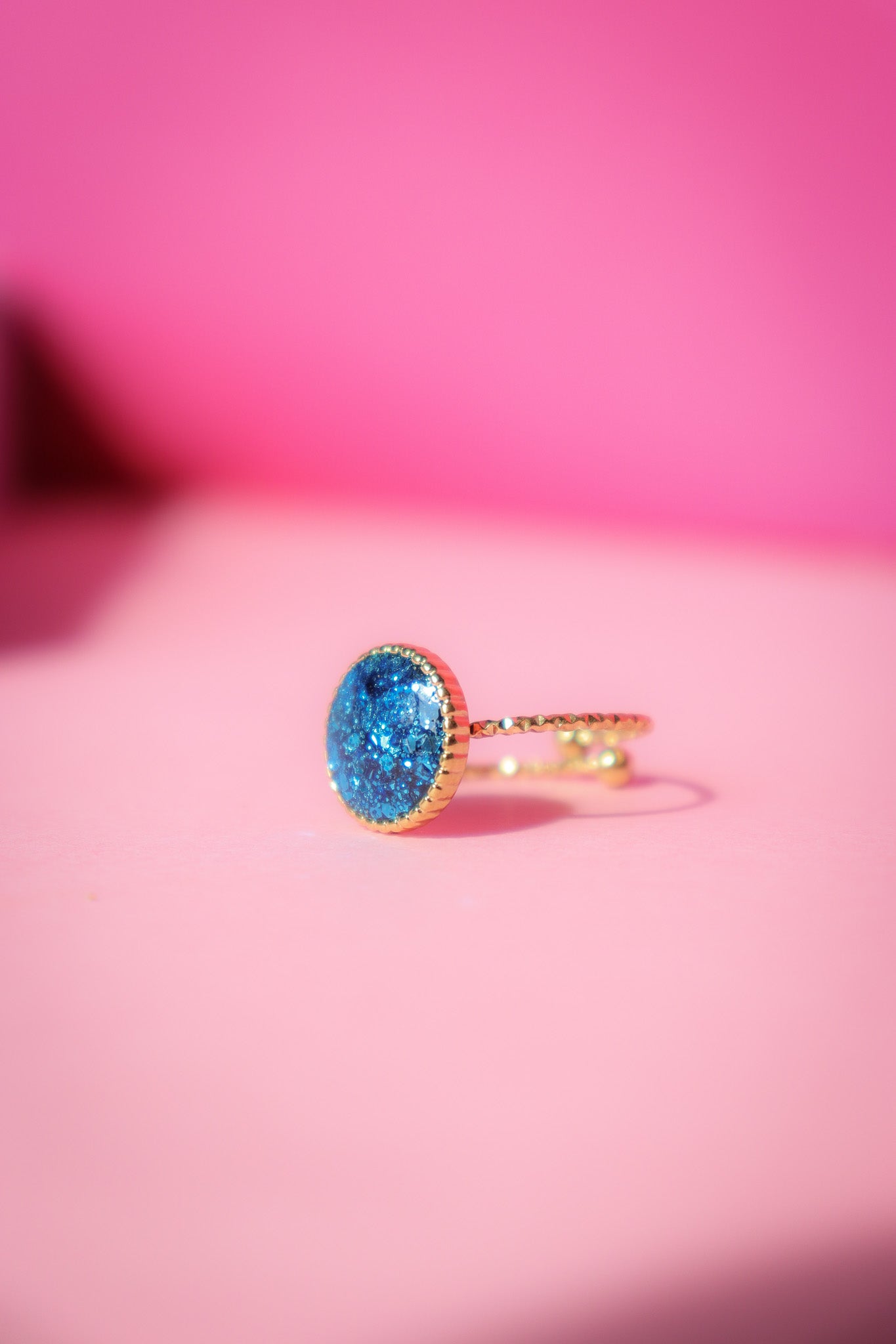 Bague ronde S paillettes bleues